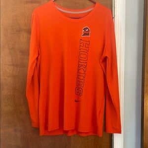 Women’s long sleeve Virginia Tech shirt.